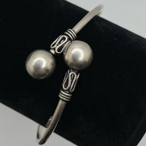 Vintage Sterling Silver Bracelet!